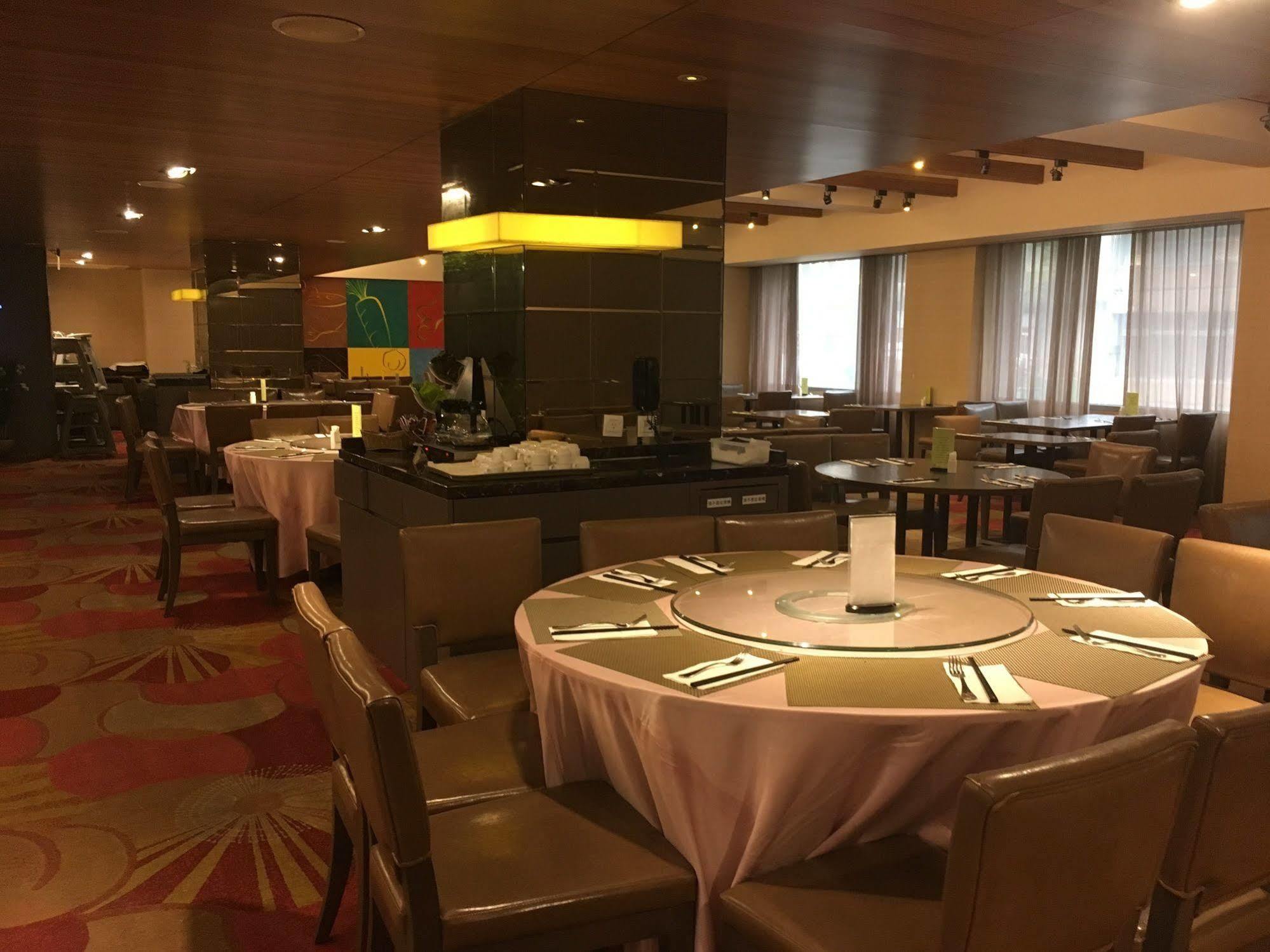 Park City Hotel Central Тайчжун Экстерьер фото