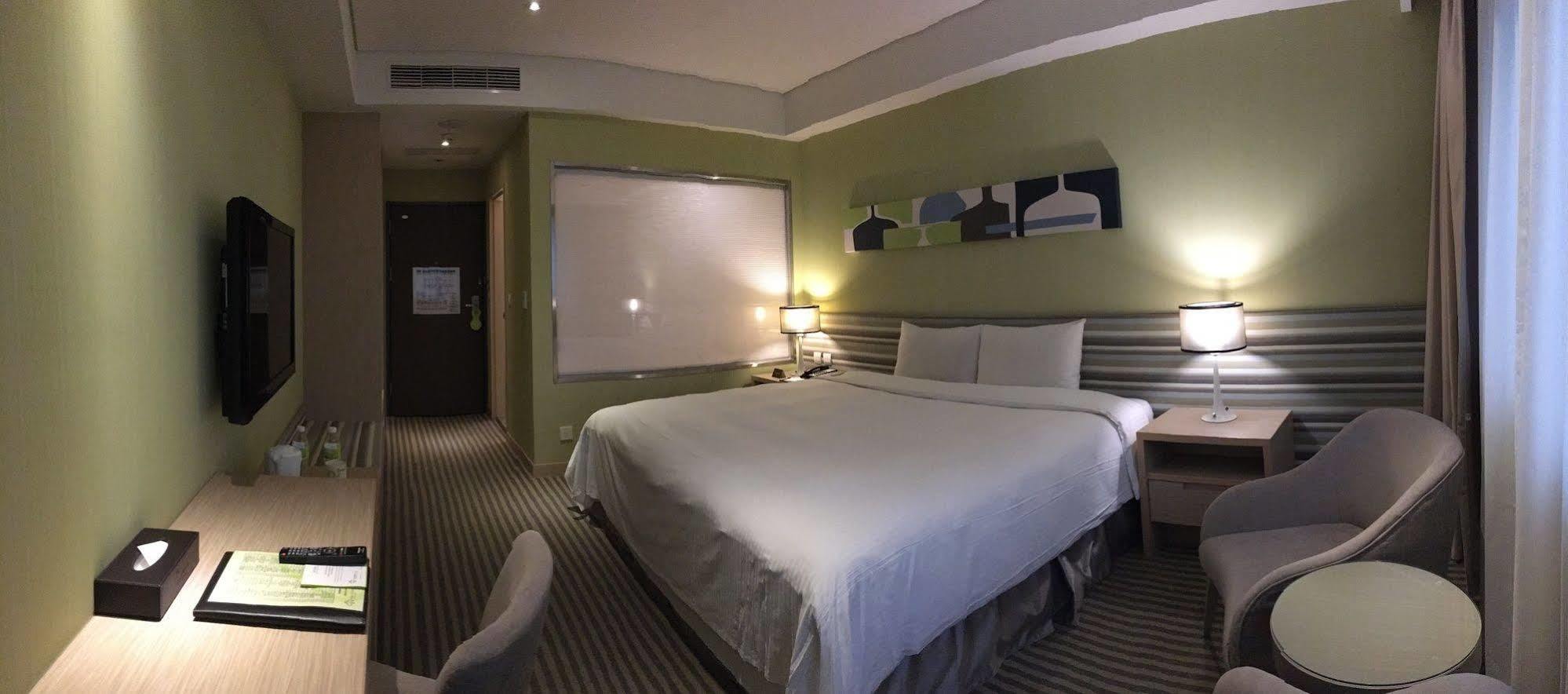 Park City Hotel Central Тайчжун Экстерьер фото